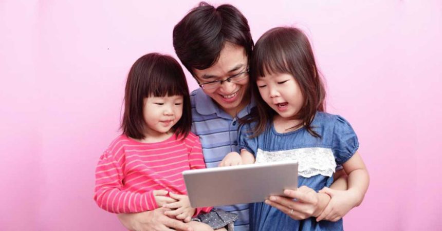 close bonds with children